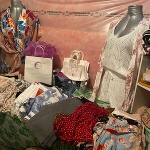 Women’s Fashion Lot